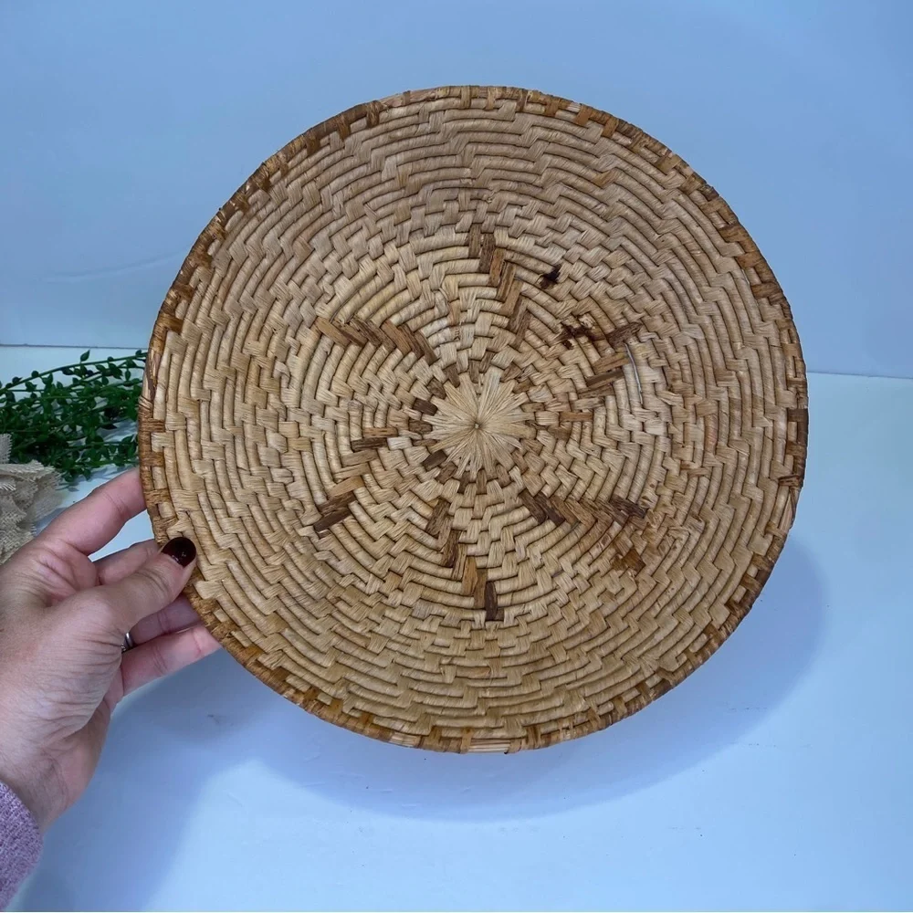 Vintage Woven Natural Material Basket on Pedestal Base Pinwheel Design Inside
